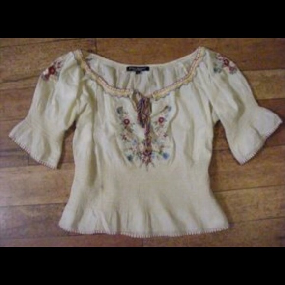 Tops - ISO Bella Swan Twilight Saga clothes